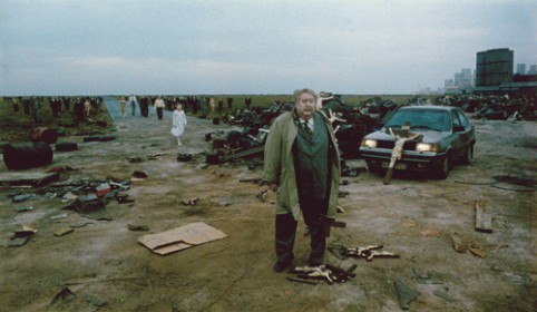 «Песни со второго этажа». Реж. Рой Андерссон. 2000