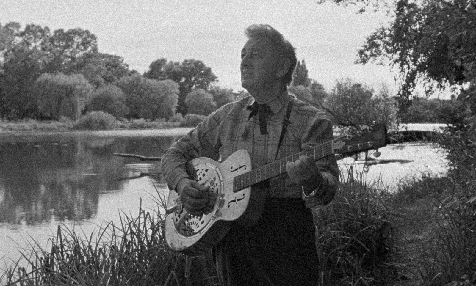 Берлин-2026: Не доезжая до Мемфиса — «Самый одинокий человек в городе» Тиццы Кови и Райнера Фриммеля